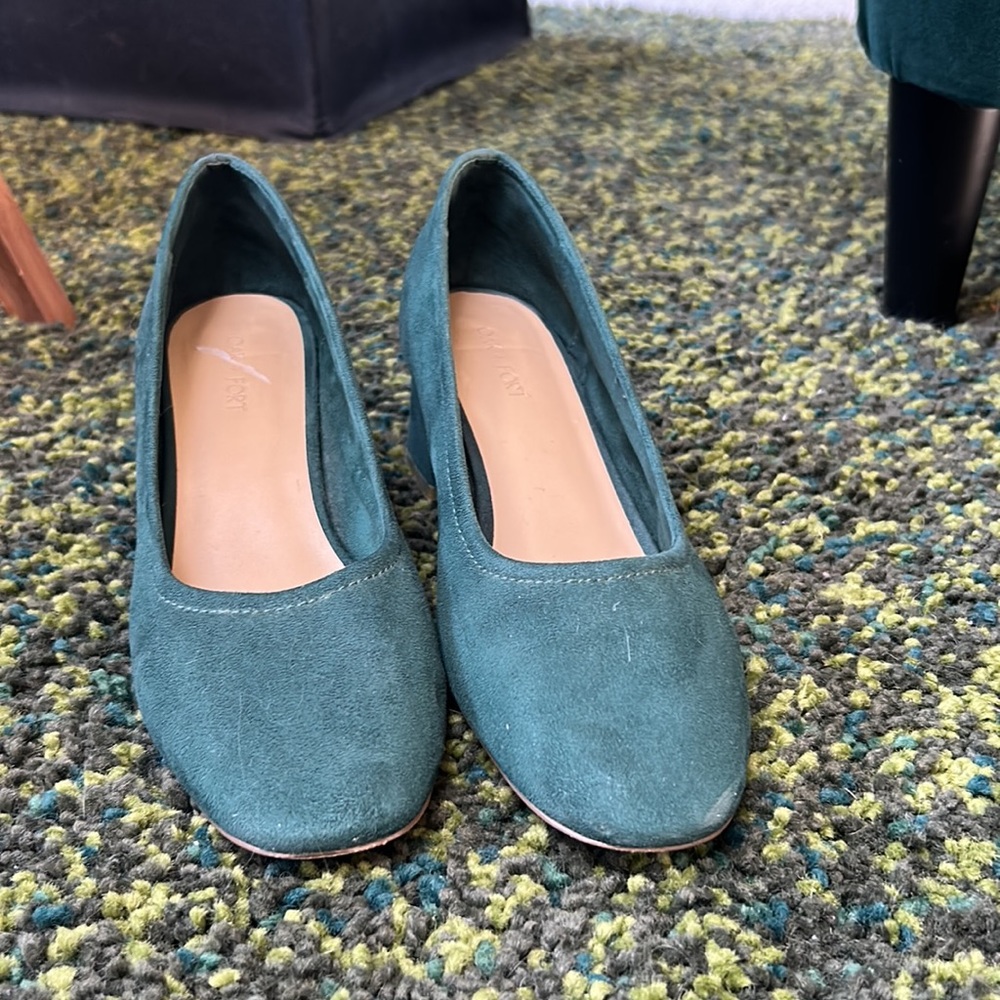 Oak + Fort Green Vegan Suede Kitten Block Heels - Picture 3 of 5